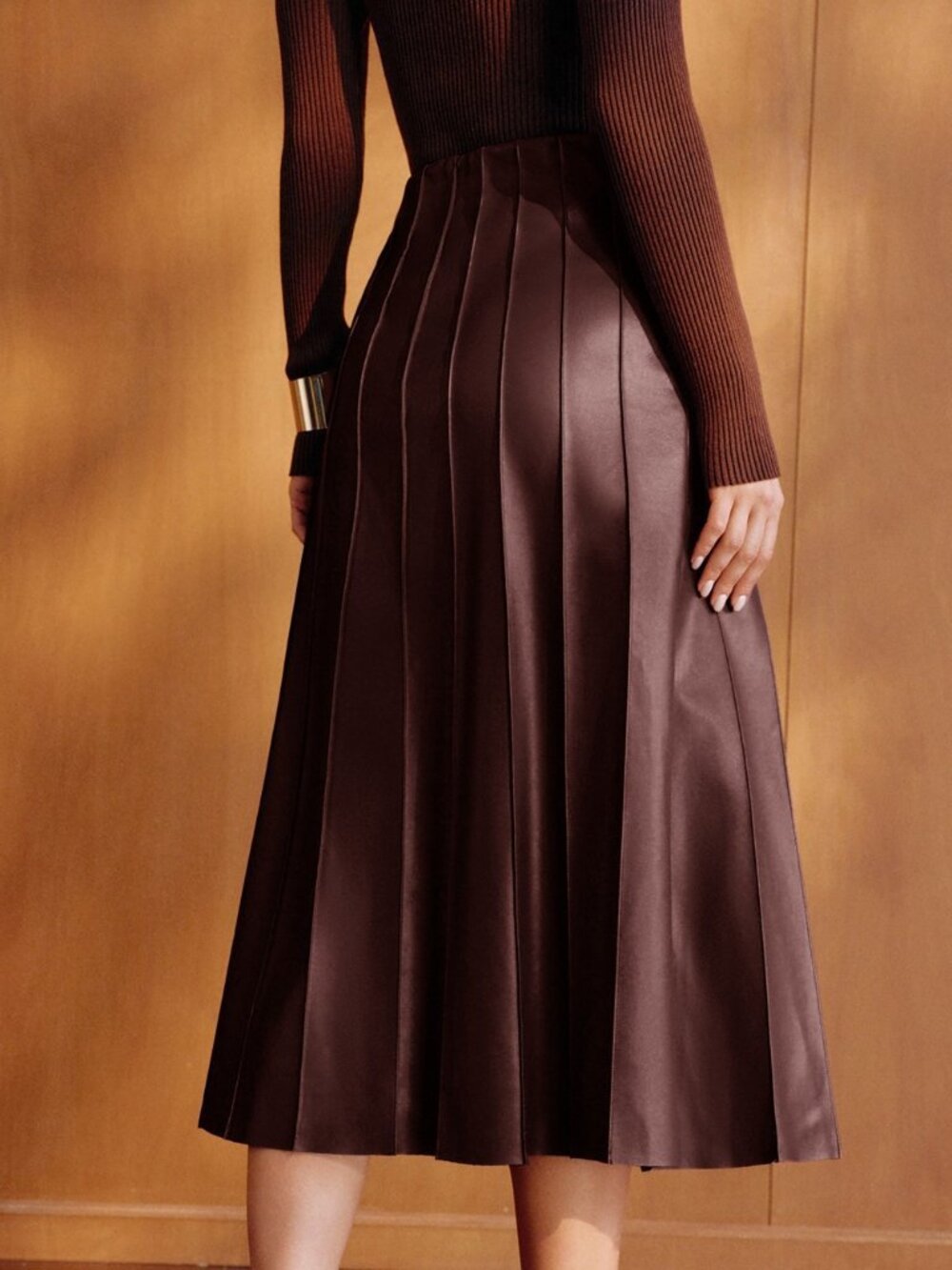 Brown Elegant Women's Skirt - Picture 2 of 8